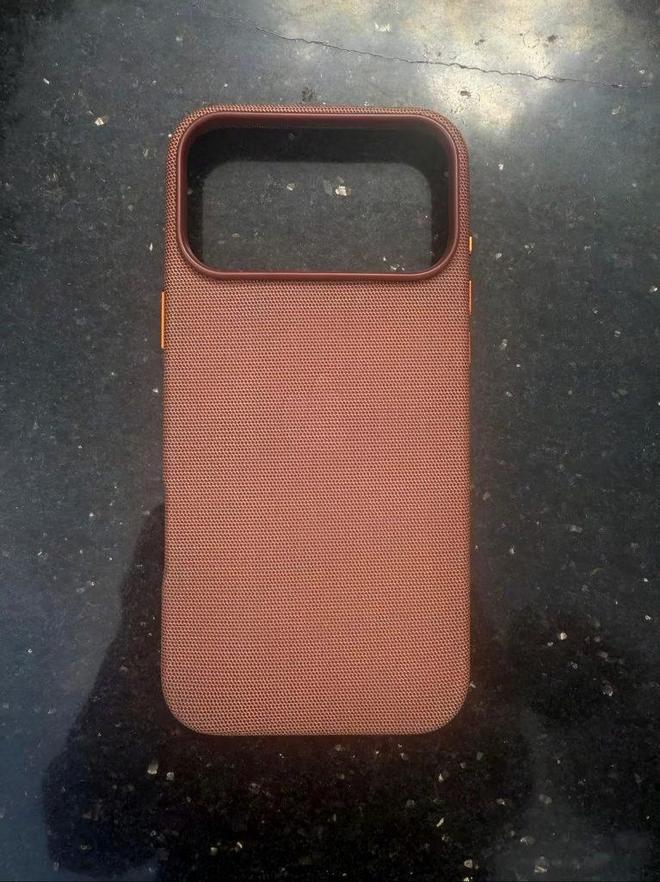 精织斜纹退场：苹果 iPhone 17 系列环保手机壳亮相_精织斜纹退场：苹果 iPhone 17 系列环保手机壳亮相_