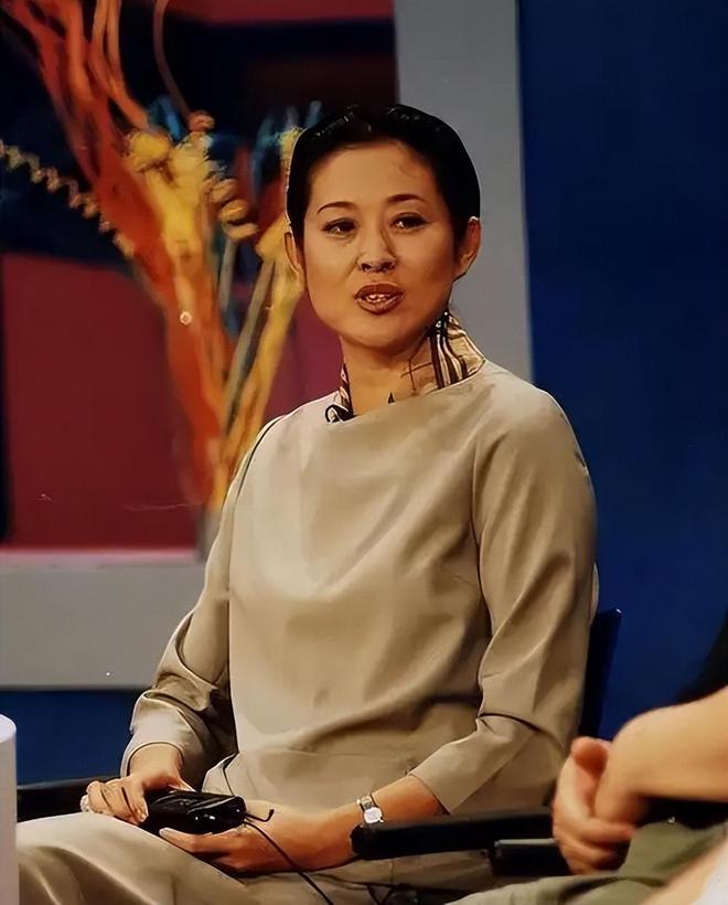 倪萍和孩子_倪萍孩子的父亲_