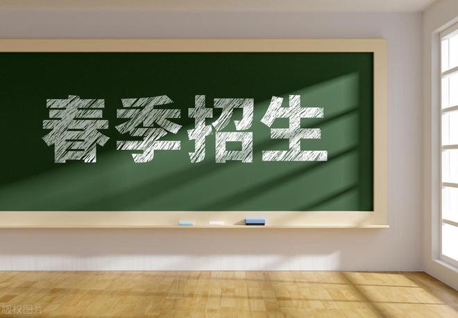 男孩春季高考心梗，姜昭鹏放弃高考相救，谁说他不能用副题补考？