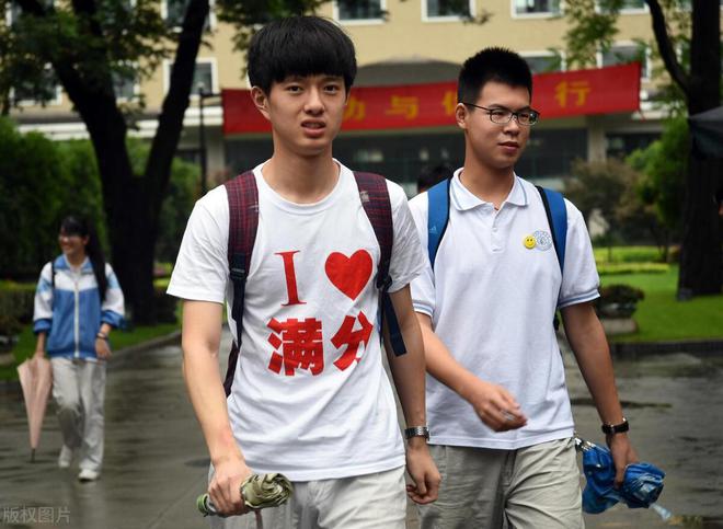 男孩春季高考心梗，姜昭鹏放弃高考相救，谁说他不能用副题补考？__男孩春季高考心梗，姜昭鹏放弃高考相救，谁说他不能用副题补考？