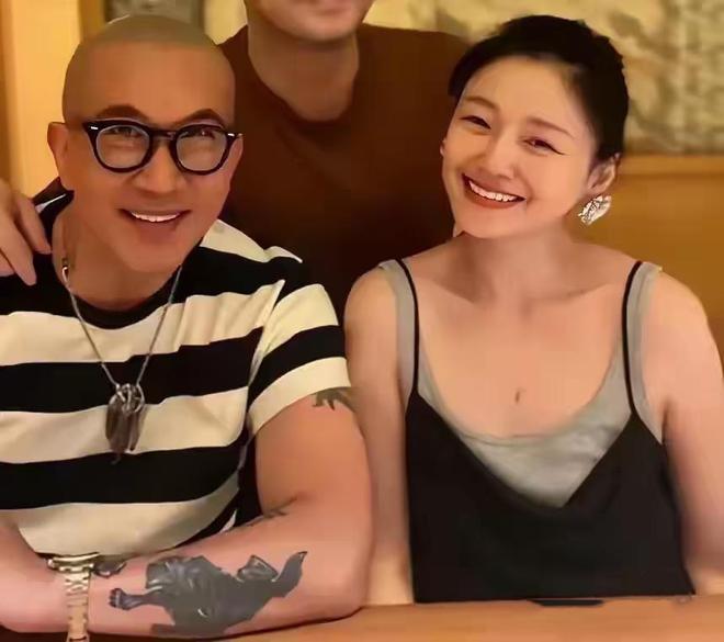 S妈称葛斯齐鲁蛇！首次回应被指控偷大s珠宝一事，马筱梅陪嫁惊人__S妈称葛斯齐鲁蛇！首次回应被指控偷大s珠宝一事，马筱梅陪嫁惊人