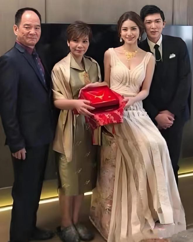 _S妈称葛斯齐鲁蛇！首次回应被指控偷大s珠宝一事，马筱梅陪嫁惊人_S妈称葛斯齐鲁蛇！首次回应被指控偷大s珠宝一事，马筱梅陪嫁惊人