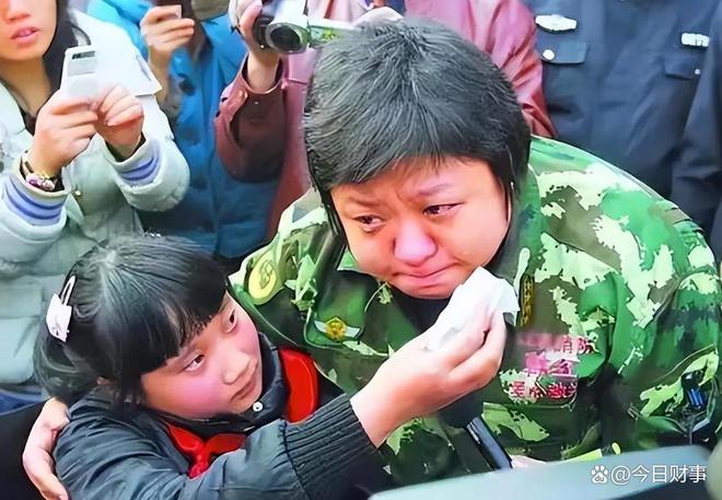 韩红号召捐款__韩红有没有向孙浩道歉