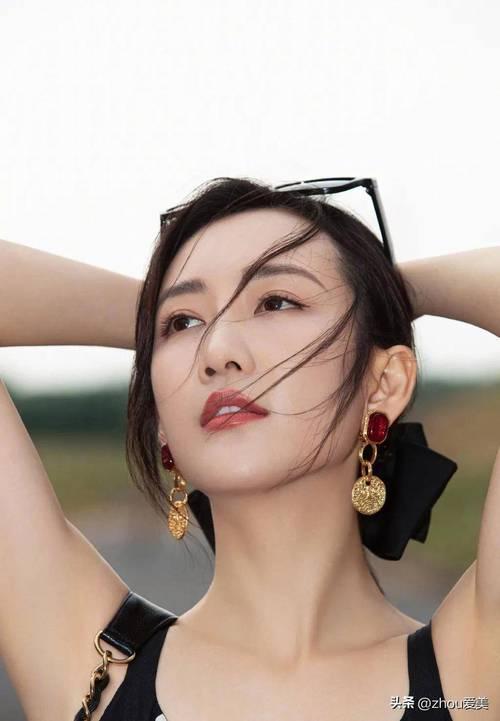 _当年sos团团舞火的程度_《小小风波》剧本（4人）