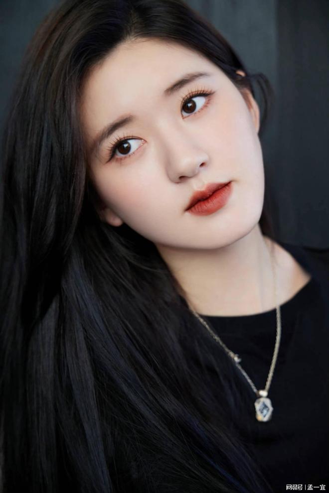 _赵露思的任性退博与退出娱乐圈_赵露思的任性退博与退出娱乐圈