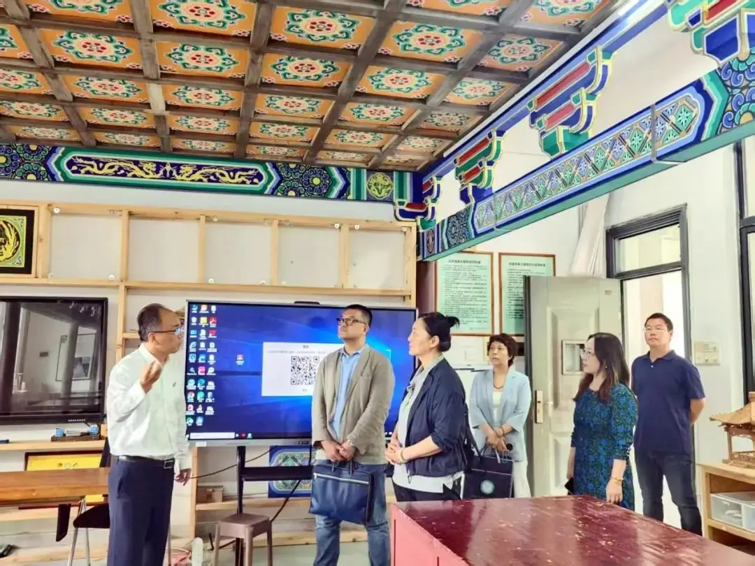 2018职教周陈晓明_职工书屋助推全民阅读_