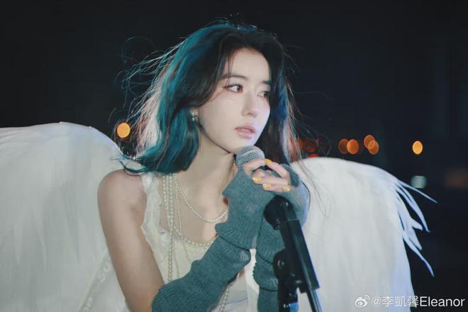 _李凯馨晒受案回执！称前助理恶意剪辑已道歉，网友却发现诸多疑点_李凯馨晒受案回执！称前助理恶意剪辑已道歉，网友却发现诸多疑点