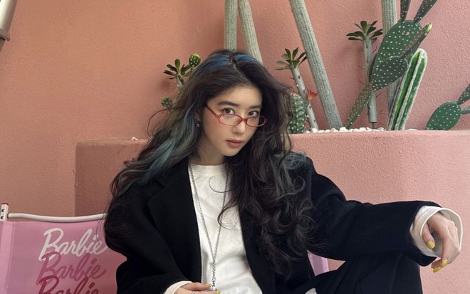 李凯馨晒受案回执！称前助理恶意剪辑已道歉，网友却发现诸多疑点__李凯馨晒受案回执！称前助理恶意剪辑已道歉，网友却发现诸多疑点