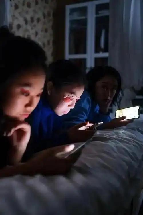 住宿班主任职责__班主任强制住宿