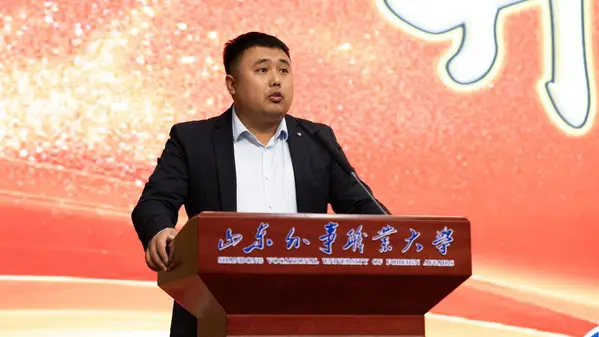 _党课开班典礼心得体会_凌云学院怎么样