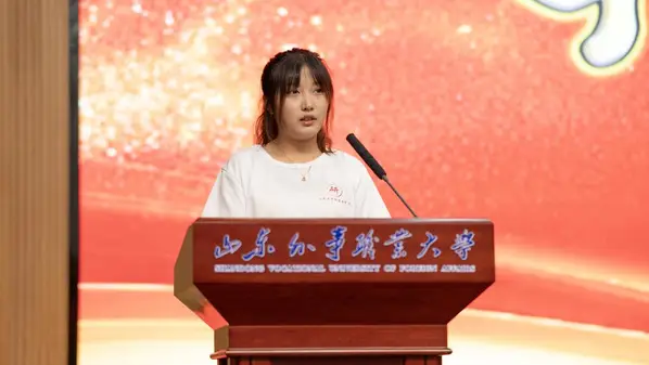 _凌云学院怎么样_党课开班典礼心得体会