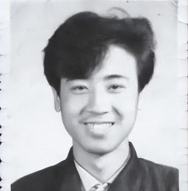 3岁丧父，吃姐姐奶水长大，成名后为8个哥姐买房，如今终成实力派__3岁丧父，吃姐姐奶水长大，成名后为8个哥姐买房，如今终成实力派