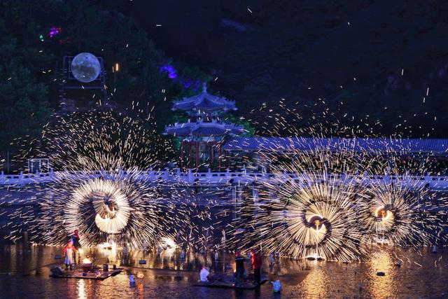 _夜间赏舞诺楠干吐不止在哪几_银河漂流指南