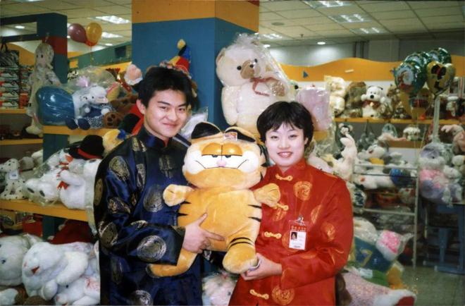 _这家30年老商城，改造归来！_这家30年老商城，改造归来！