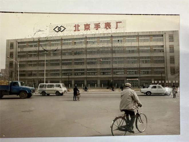 这家30年老商城，改造归来！_这家30年老商城，改造归来！_