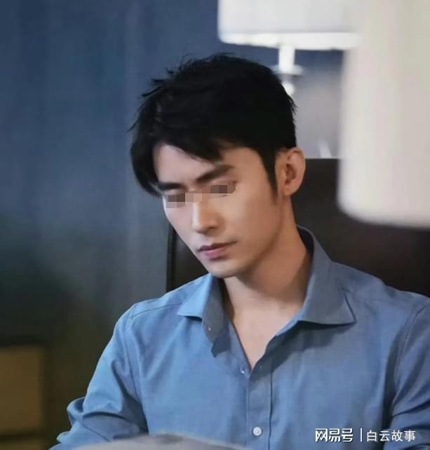 _35岁公司中坚被裁拿120万赔偿，一夜删150个同事，领导第二天傻眼_35岁公司中坚被裁拿120万赔偿，一夜删150个同事，领导第二天傻眼