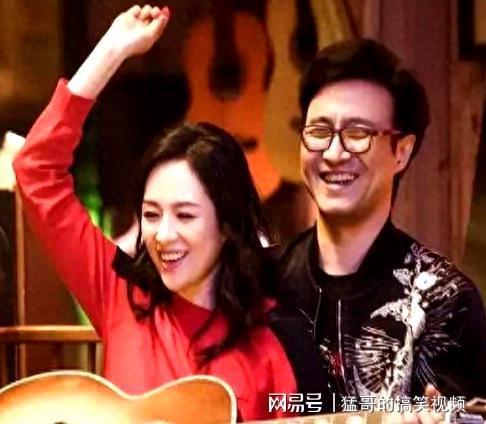 吃相难看！汪峰直播卖课，被嘲割韭菜，再也“高攀”不上章子怡了
