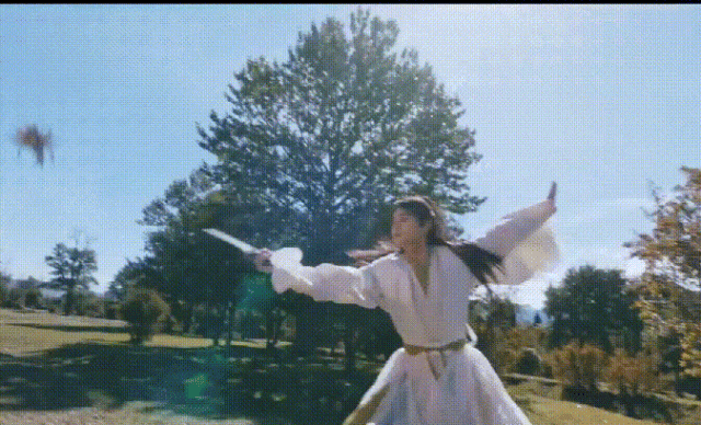 杨洋搭配_杨洋穿鞋_