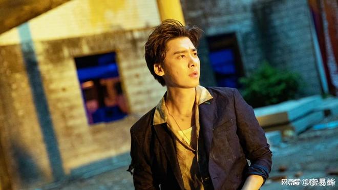 李易峰李沁恋情大公布_李易峰报价_