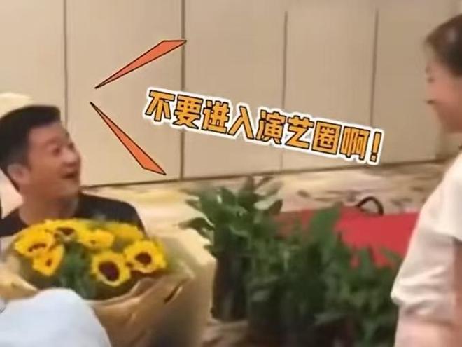 江祖平曝演艺圈性侵事件，有女演员被下药，对方拿手机偷拍__江祖平曝演艺圈性侵事件，有女演员被下药，对方拿手机偷拍