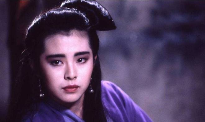 无儿无女，身家上亿，58岁王祖贤坐镇店面生意兴隆，平易近人获好评