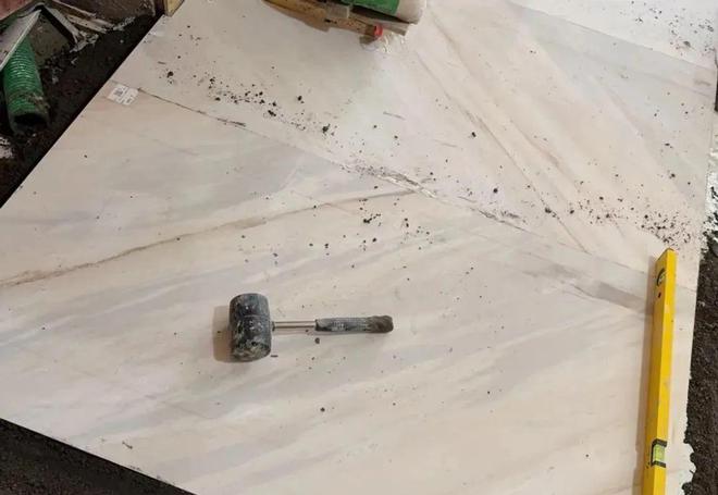 地板砖咋样_地板砖技巧_