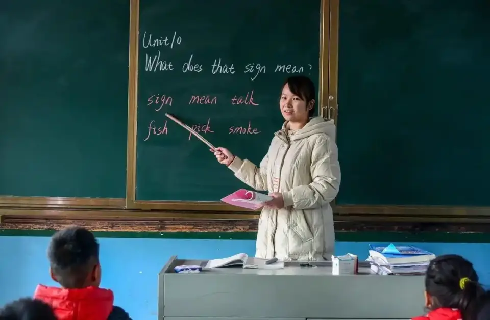出生人口减少，小学教育还能报吗？