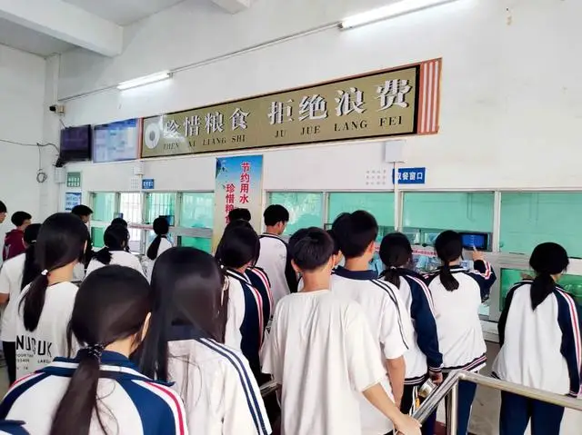 镇初中校长属于什么级别_镇里的初中校长什么级别_
