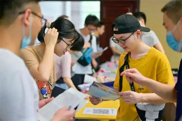 传媒高考综合分怎么算__传媒艺考文化课需要多少分