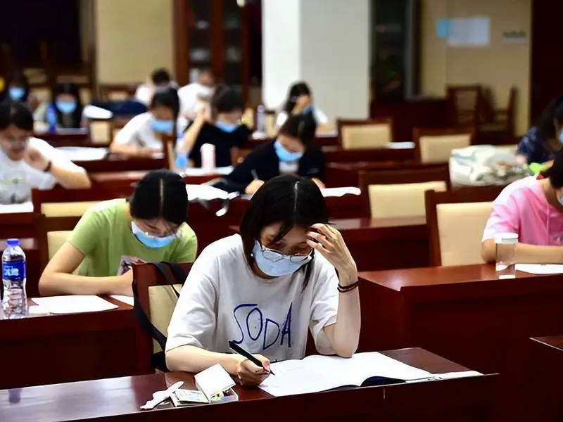 长春师范大学成人高考大专考试科目