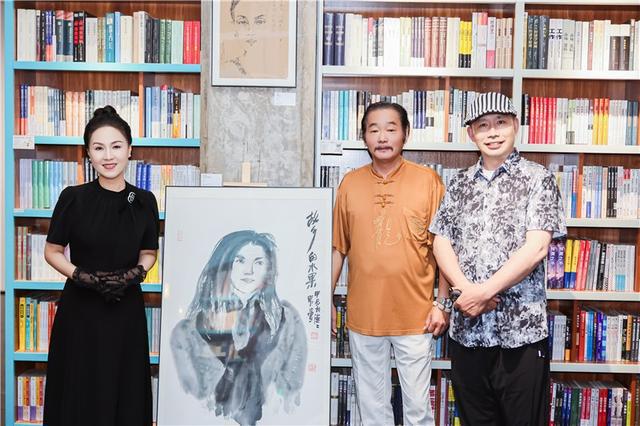 _秀人馆美媛馆菠萝社_武汉鹅社书店艺术馆招聘