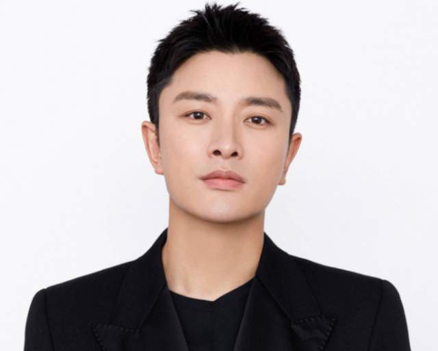 贾乃亮被骂表演型人格！李小璐被审判曾想过跳楼，女儿甜馨唤醒她__贾乃亮被骂表演型人格！李小璐被审判曾想过跳楼，女儿甜馨唤醒她