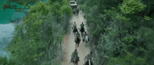 第一美人，只露了半张脸，天就塌了__第一美人，只露了半张脸，天就塌了