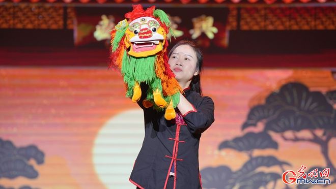 苹果耳机能在安卓手机上弹窗吗__毕竟近义词语