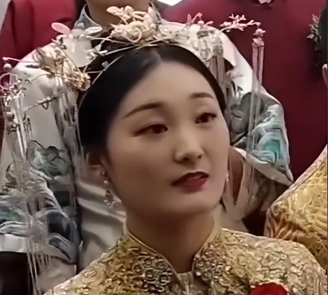 和大衣哥儿子离婚4年后，陈亚男开始相亲，扬言要找个条件更好的