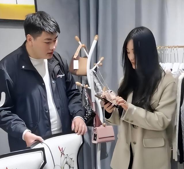 相亲相到离婚男_离婚相亲被嫌弃_