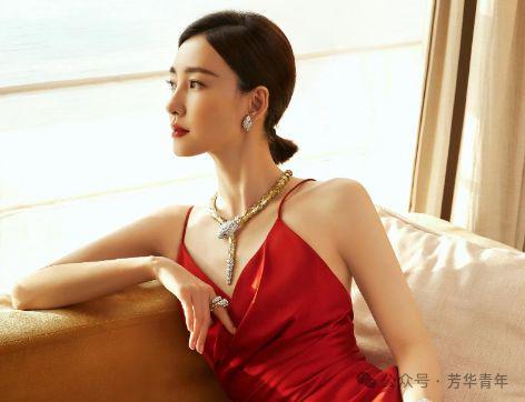 左手王丽坤，右手花百万嫖娼，她给不了你快乐吗？