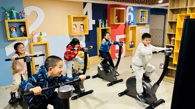 学生的幸福感拉满！海淀这所小学的AI教育凭什么出圈？__学生的幸福感拉满！海淀这所小学的AI教育凭什么出圈？