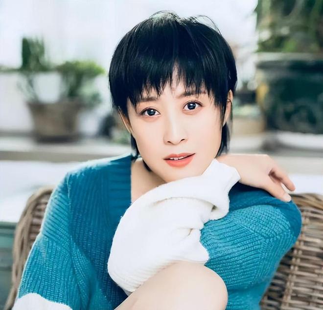 _明明同一人，演完《漂白》演《生万物》，她演技太好判若两人_明明同一人，演完《漂白》演《生万物》，她演技太好判若两人