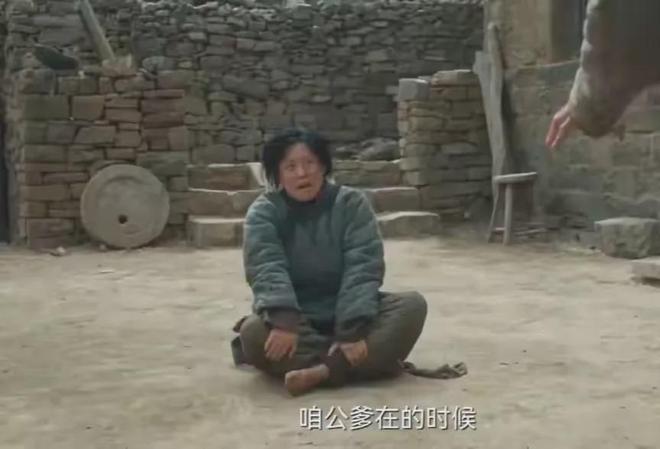 明明同一人，演完《漂白》演《生万物》，她演技太好判若两人__明明同一人，演完《漂白》演《生万物》，她演技太好判若两人