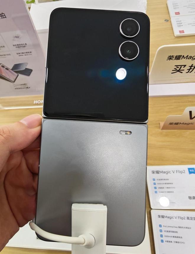 荣耀vs小米_荣耀系列和小米系列哪个好_