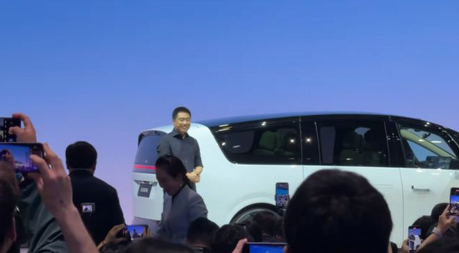 雷军宣布小米汽车__雷军确认小米汽车价格