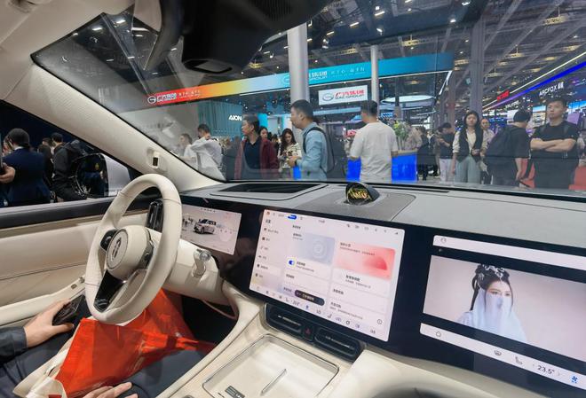 雷军宣布小米汽车_雷军确认小米汽车价格_