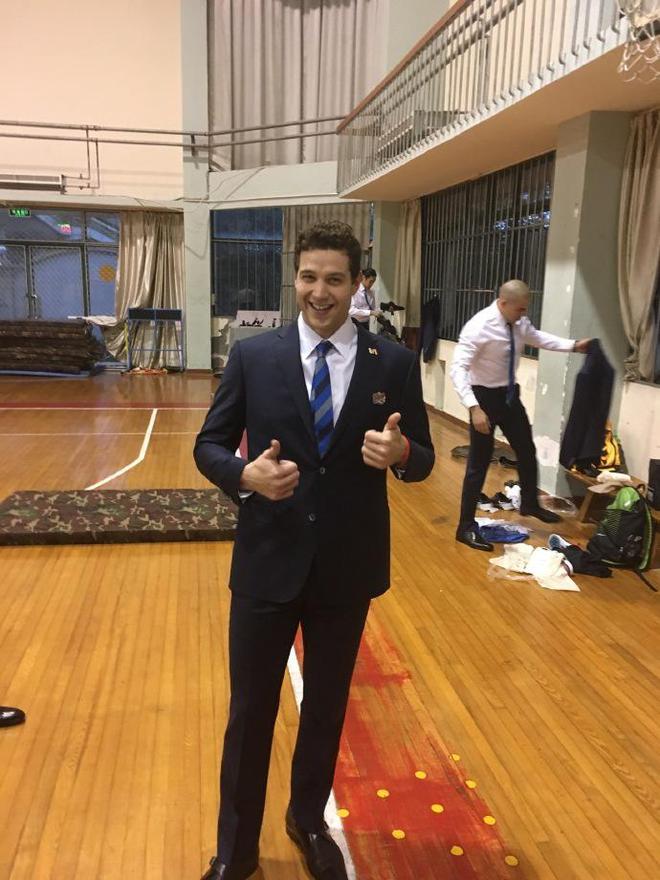 弗雷戴特nba效力球队__弗雷戴特签约球鞋