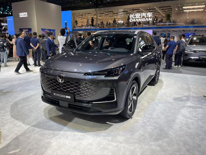 动力升级还享补贴 长安CS55 PLUS起售价6.79万