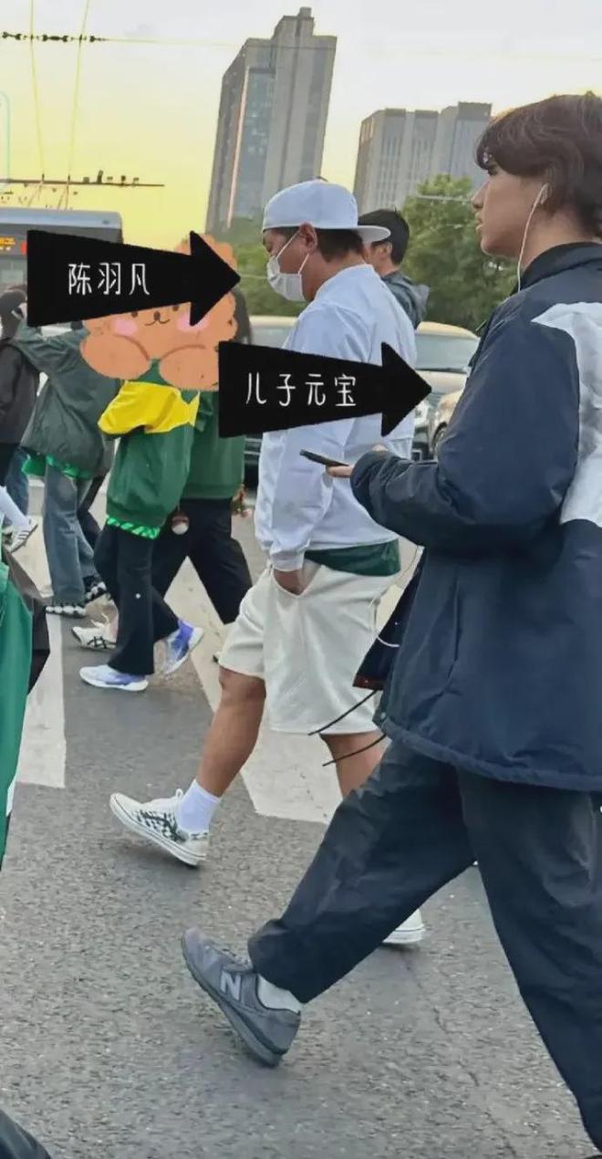 白百何妈妈__白百何儿子近照