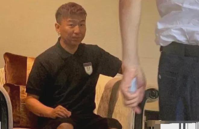 白百何儿子近照__白百何妈妈