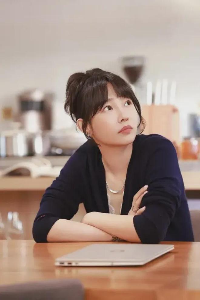 白百何妈妈_白百何儿子近照_