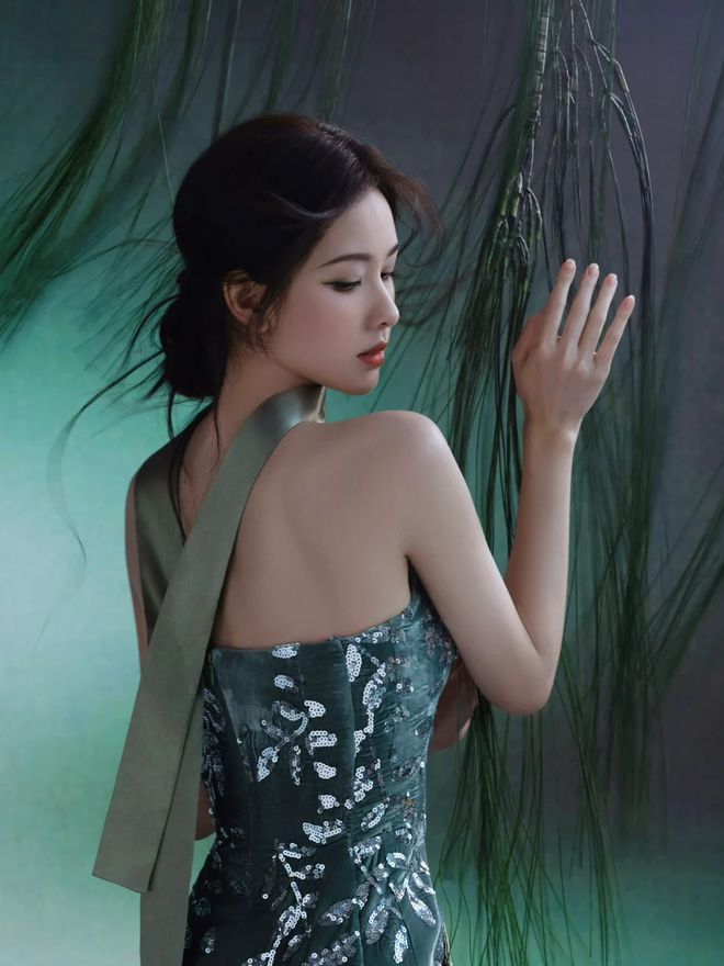 _赵丽颖短发是什么样子_赵丽颖的短发发型