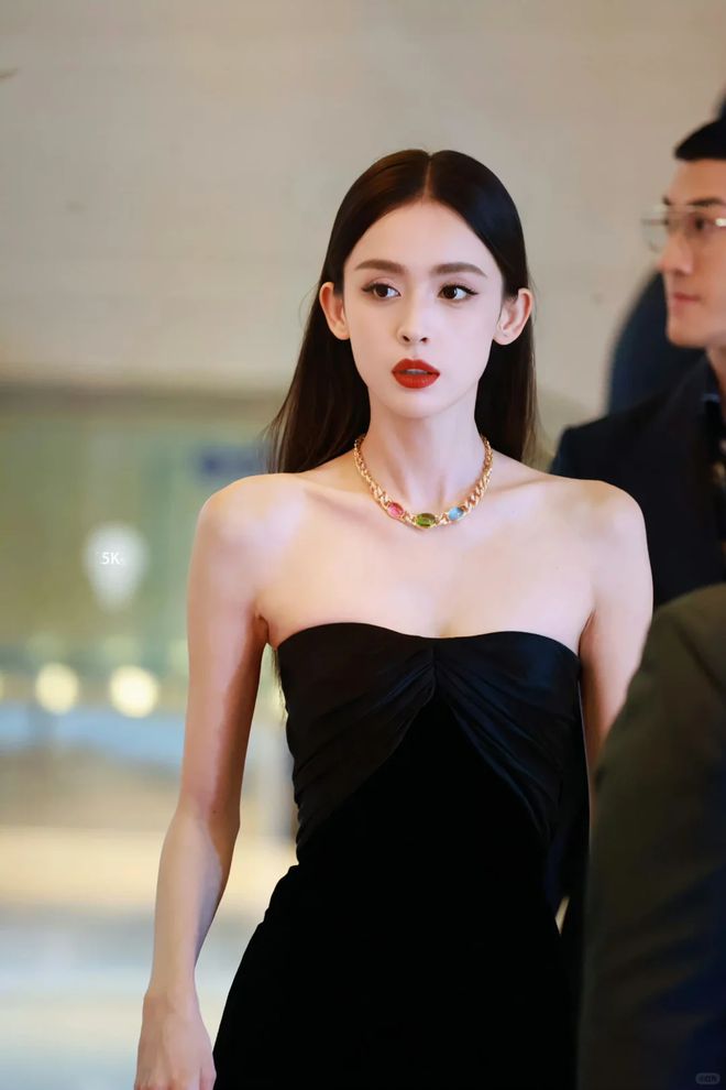 赵丽颖短发是什么样子_赵丽颖的短发发型_